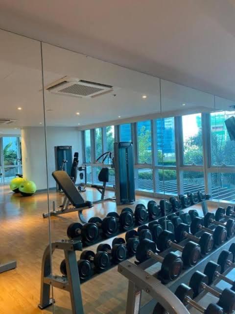 Bgc, Uptown Parksuites Tower 2 Taguig Extérieur photo