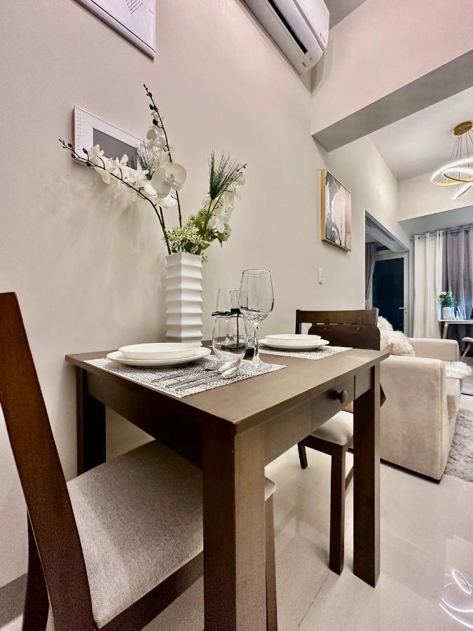 Bgc, Uptown Parksuites Tower 2 Taguig Extérieur photo